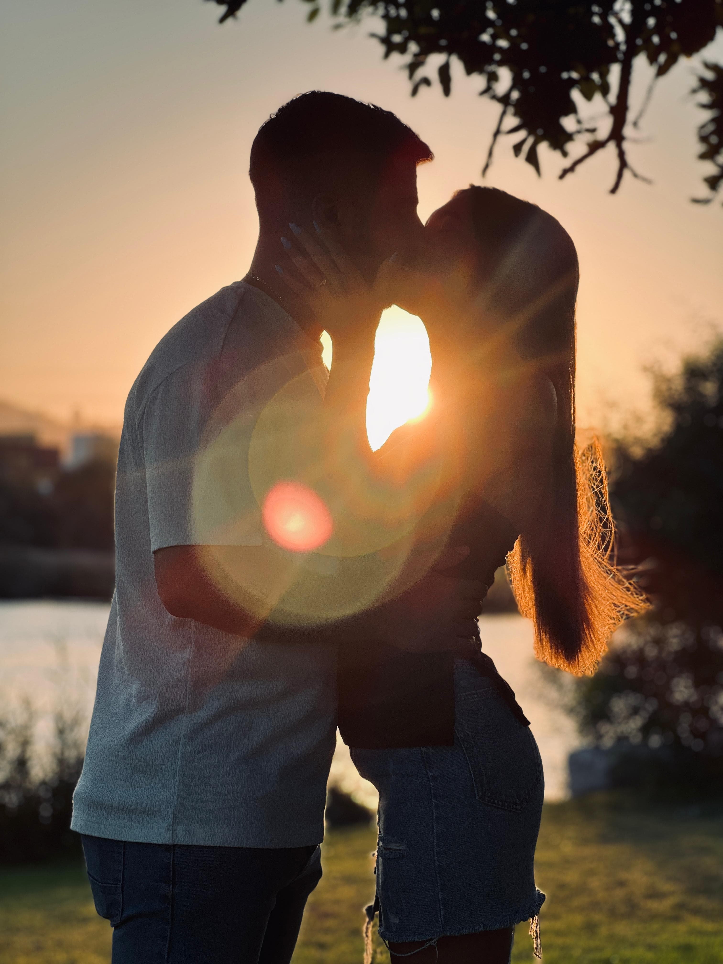 טבעת בשקיעה